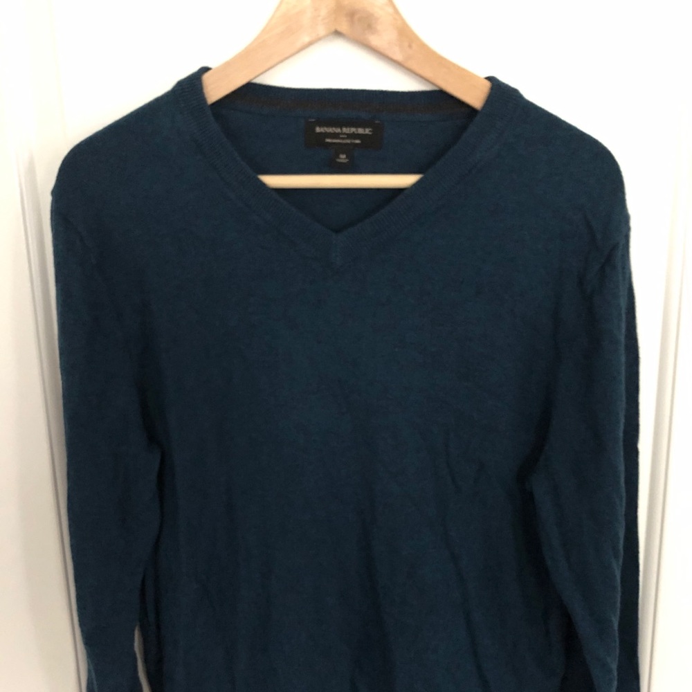 Men’s Banana Republic sweater